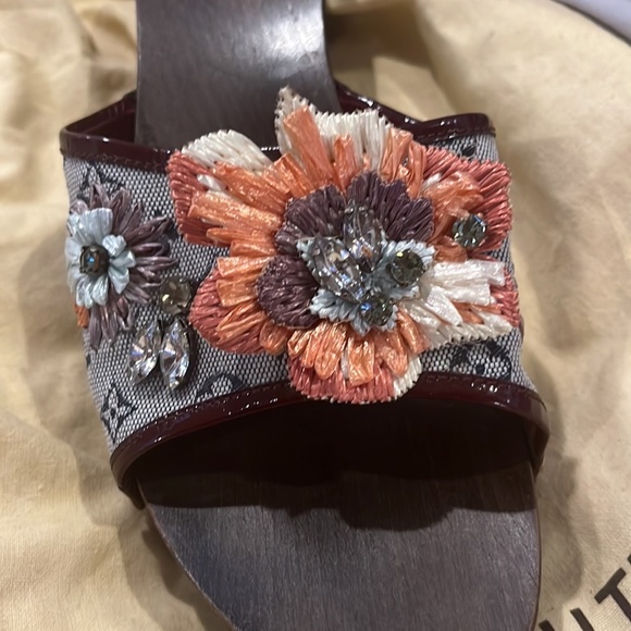 Louis Vuitton clogs - Picture 3 of 4